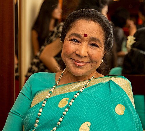 Radio Asha Bhosle Logo